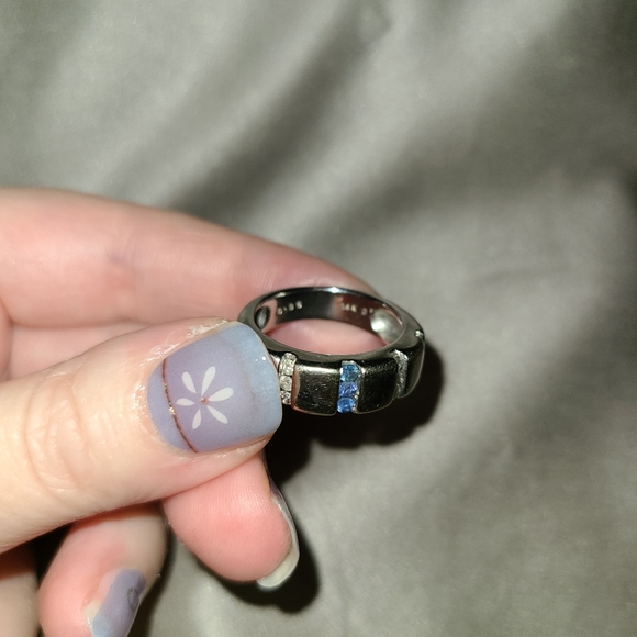 14k white gold sapphire and diamond embedded ring size 7 - Picture 7 of 7